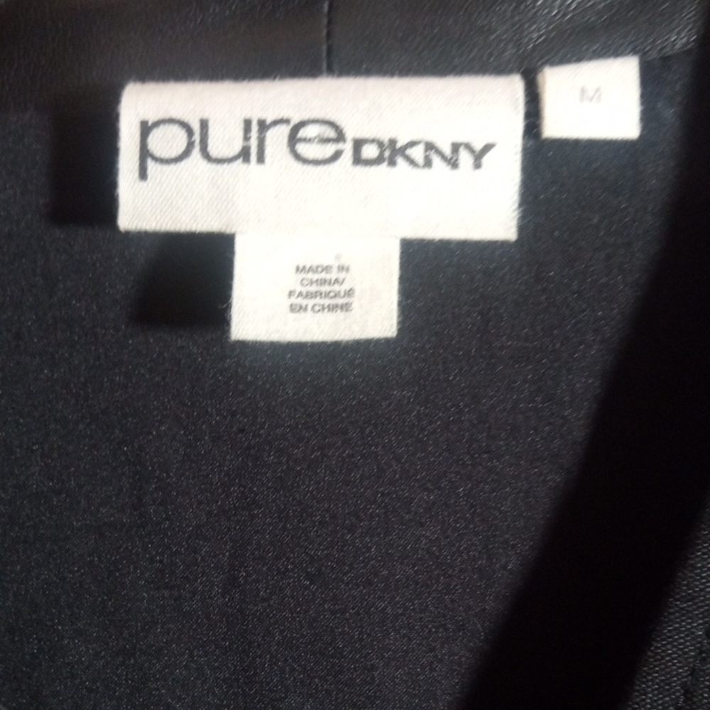 DKNY Women"s Sleek Black Lamb Skin and Fabric Vest, Size Medium - Picture 4 of 16